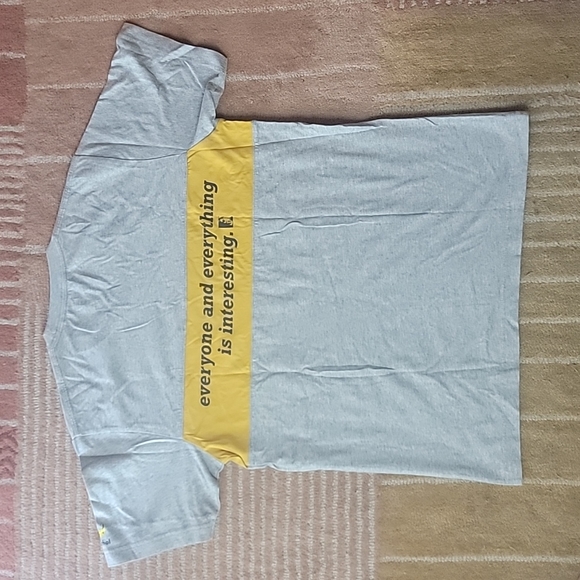 ✨️HOST PICK ✨️UNIQLO WARHOL T SHIRT - Picture 2 of 4